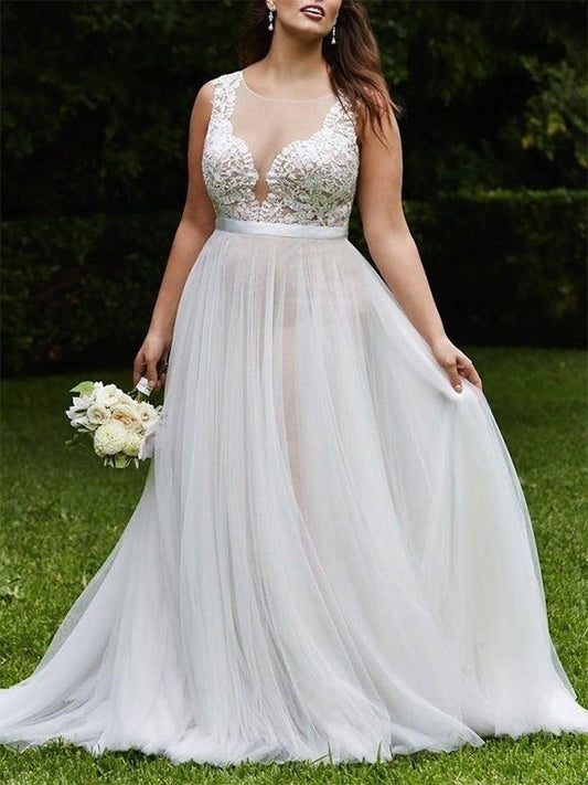 Sleeveless Court Lace Train Scoop A-Line/Princess Tulle Wedding Dresses