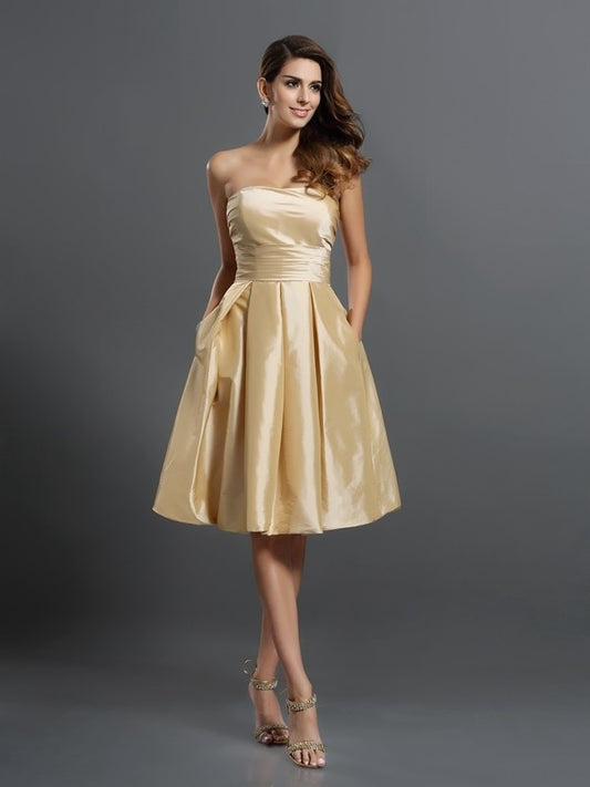 Strapless A-Line/Princess Short Sleeveless Taffeta Bridesmaid Dresses