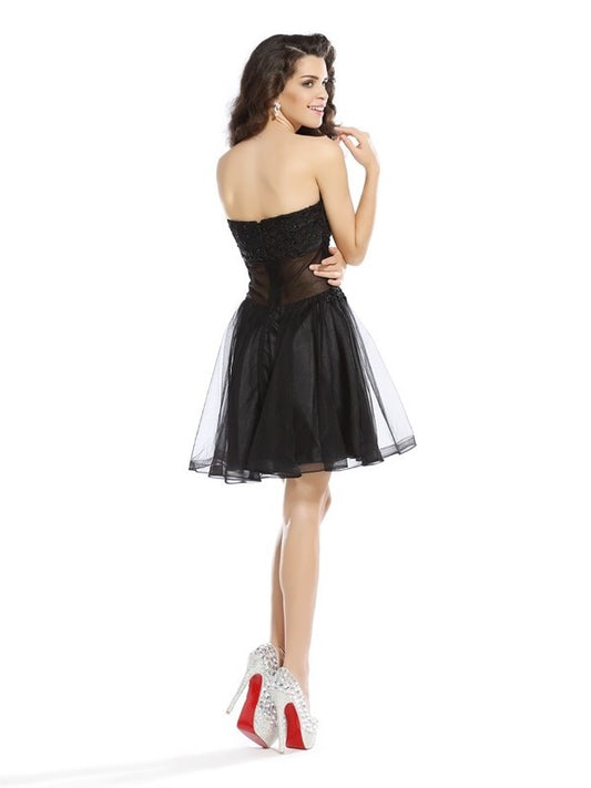 Applique Sweetheart Short A-Line/Princess Sleeveless Satin Cocktail Dresses