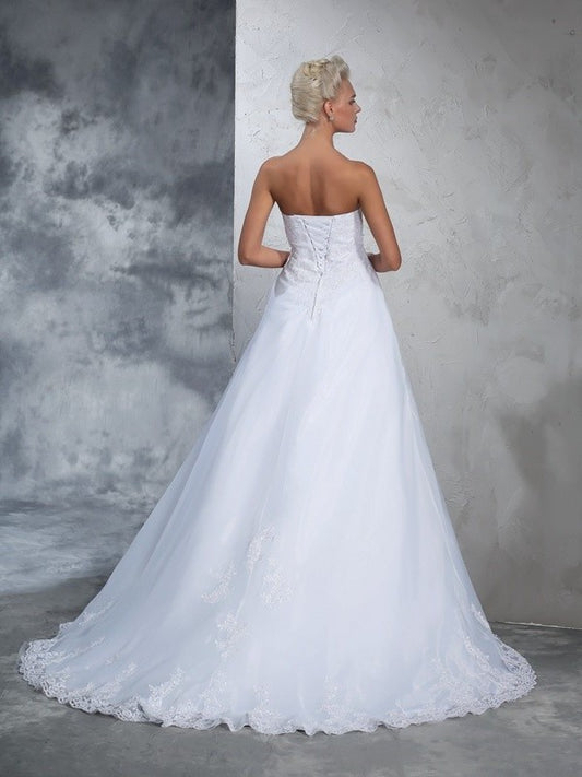 Applique Strapless Gown Ball Sleeveless Long Net Wedding Dresses