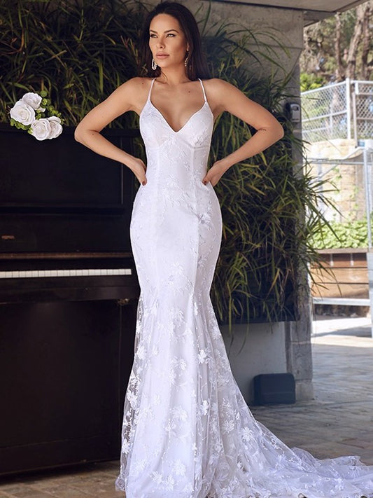 Lace Straps Court Spaghetti Trumpet/Mermaid Sleeveless Tulle Train Wedding Dresses