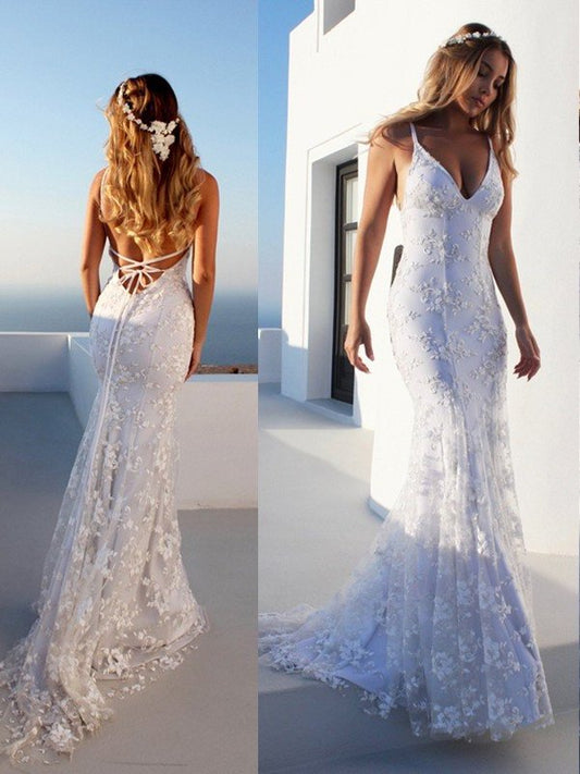 Court Straps Spaghetti Sleeveless Lace Trumpet/Mermaid Train Wedding Dresses